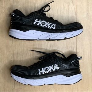HOKA ONE ONE Bondi 7 Running Shoe Size 7 US
